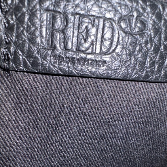 Valentino (RED) Black Star-Studded shoulder bag - Picture 7 of 11